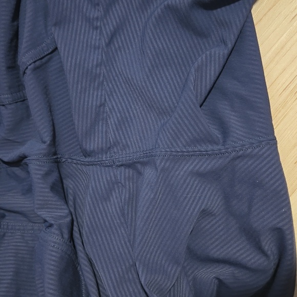 Lululemon Beyond The Studio Jogger, Cadet Blue, Size 8 - Picture 6 of 6